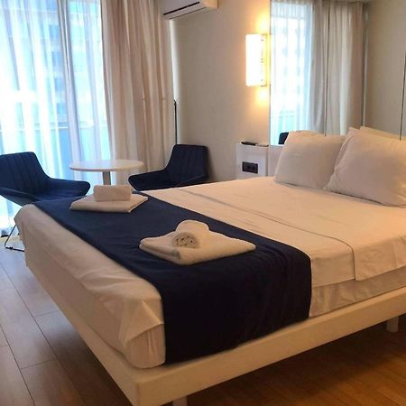Cozy Apartments With Sea View Orbi City 1422 Batumi Bagian luar foto