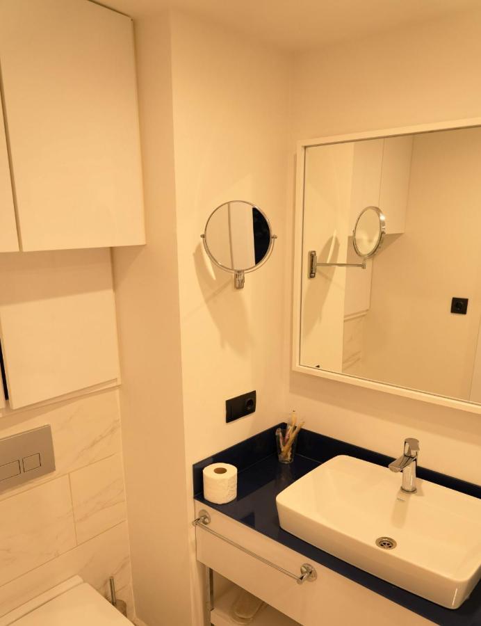 Cozy Apartments With Sea View Orbi City 1422 Batumi Bagian luar foto